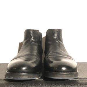 Black men shoes size 11.5 but it’s more like 12